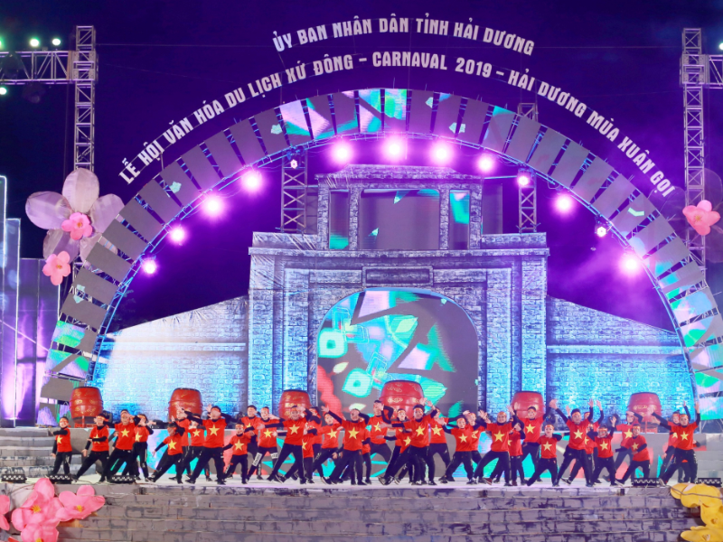 Tổ chức sự kiện lễ hội văn hóa địa phương