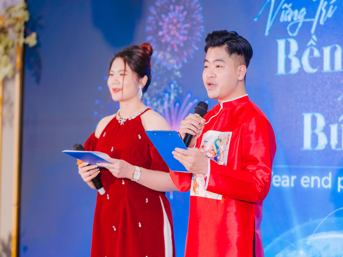 MC giới thiệu, khai mạc sự kiện