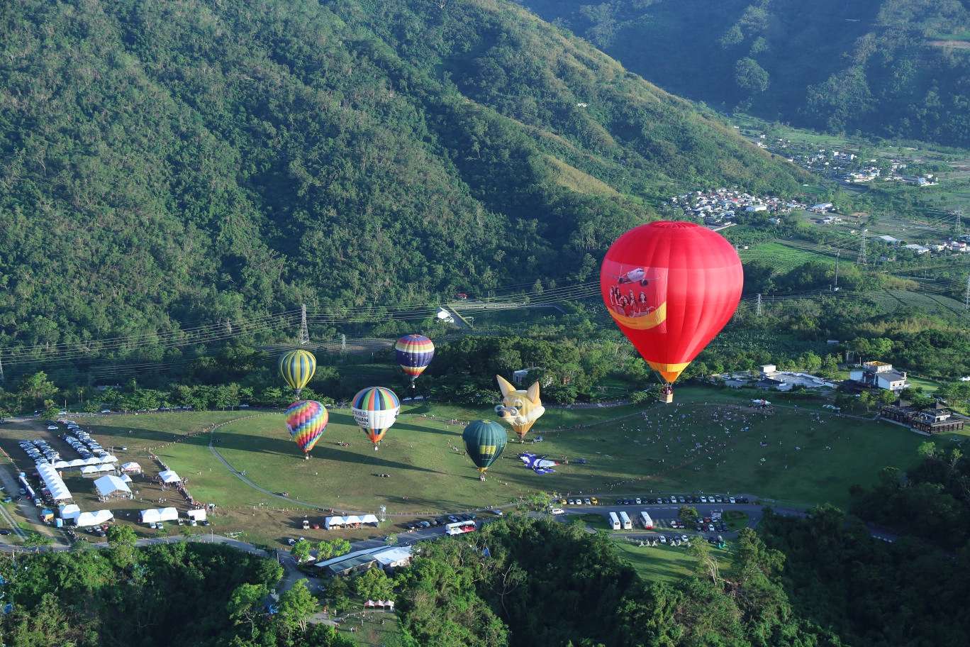 Vietjet đồng hành cùng Lễ hội Khinh Khí Cầu quốc tế Tuyên Quang 2022 | Vietjet Air